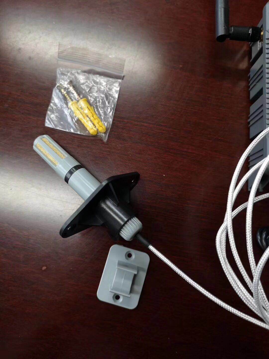 無(wú)線溫濕度傳感器測(cè)試冰箱